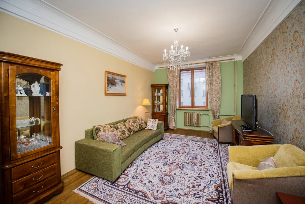 Квартира 3-комнатная сталинка около метро — Минск