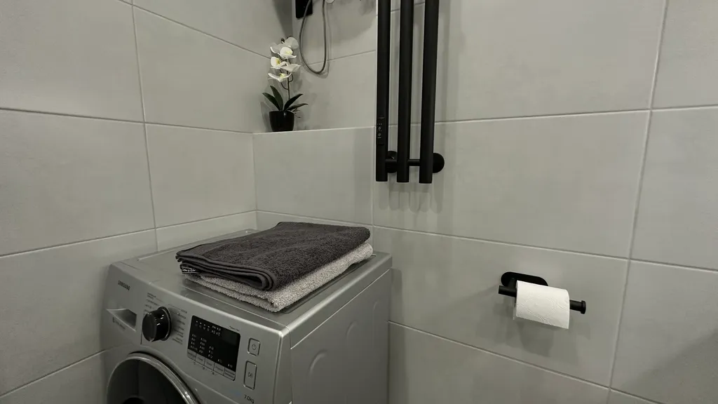 Уютная современная квартира-студия с большой лоджией