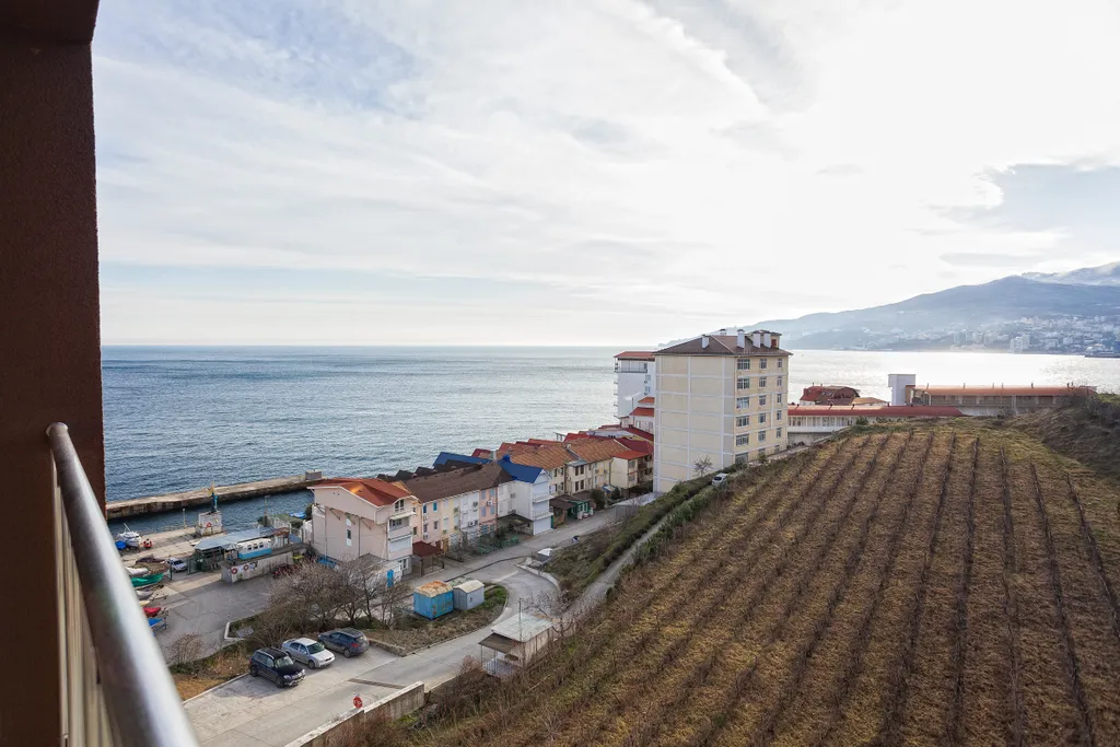 Апартаменты с видом на море на 1-й линии