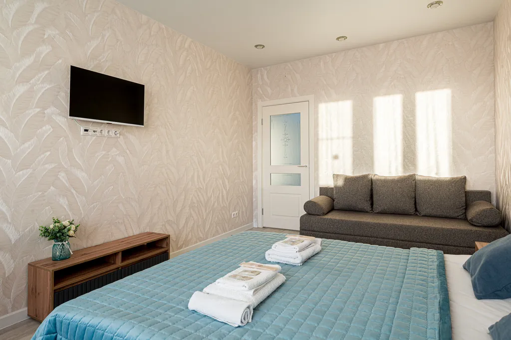 В центре у ТЦ Мега Молл, кондиционер, гостиничный сервис, бесконтактно