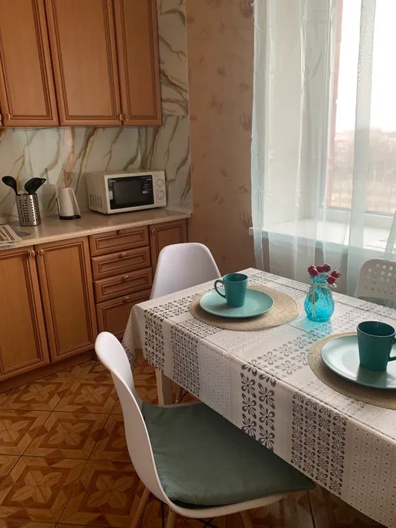 Дом с видом на Ледовый дворец