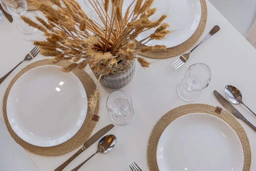 Дом у озера с чаном