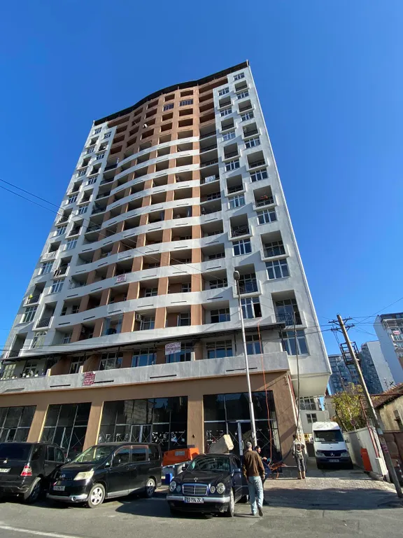 Уютная студия в центре с видом на горы