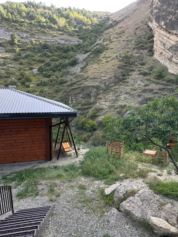 Роскошный эко дом Аквамарин с террасой у водопада и леса