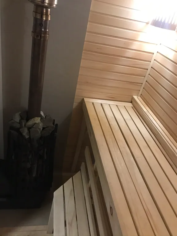 Дом с баней на берегу озера