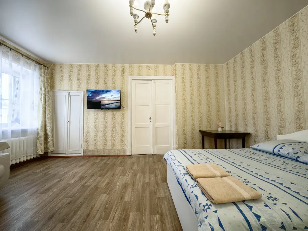 2-комнатная квартира в удобном районе: рядом Севмаш, ул. Ленина