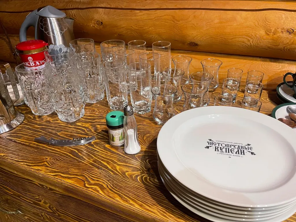 Коттедж с двумя спальнями, баней и открытым бассейном