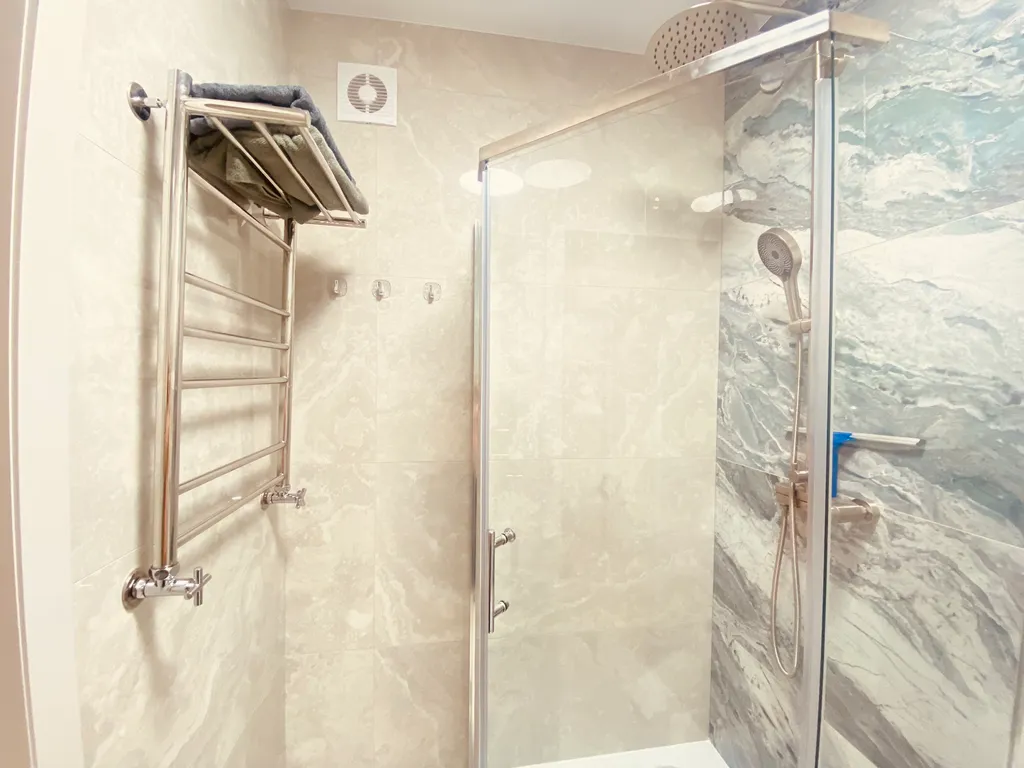 Уютная квартира в новом доме в 100 метрах от моря