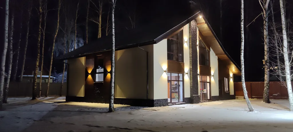 Дом-шале в черте города с баней и чаном