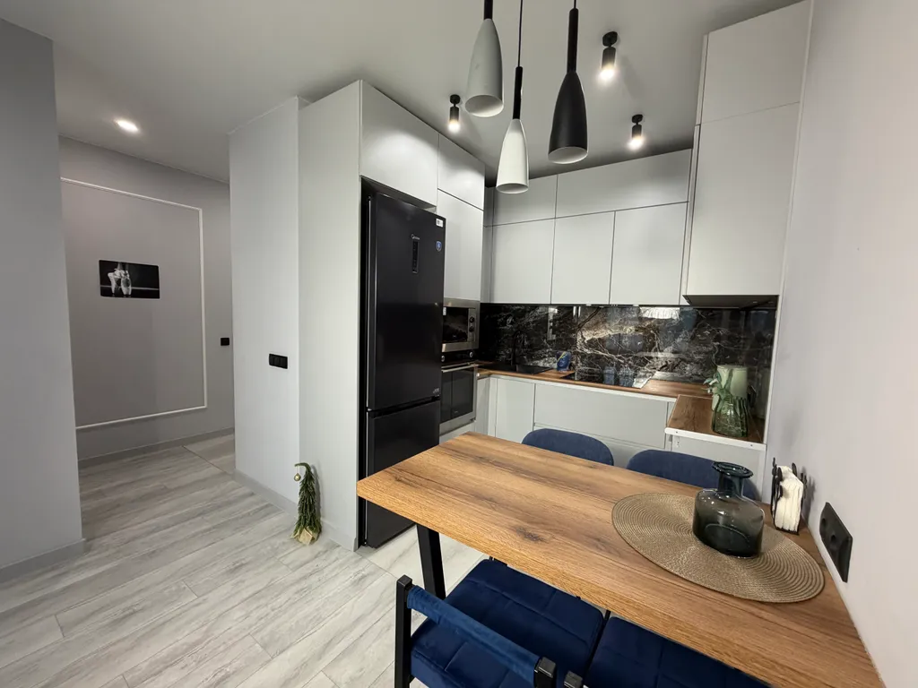 Роскошная квартира в центре мегаполиса с видом на собственный парк