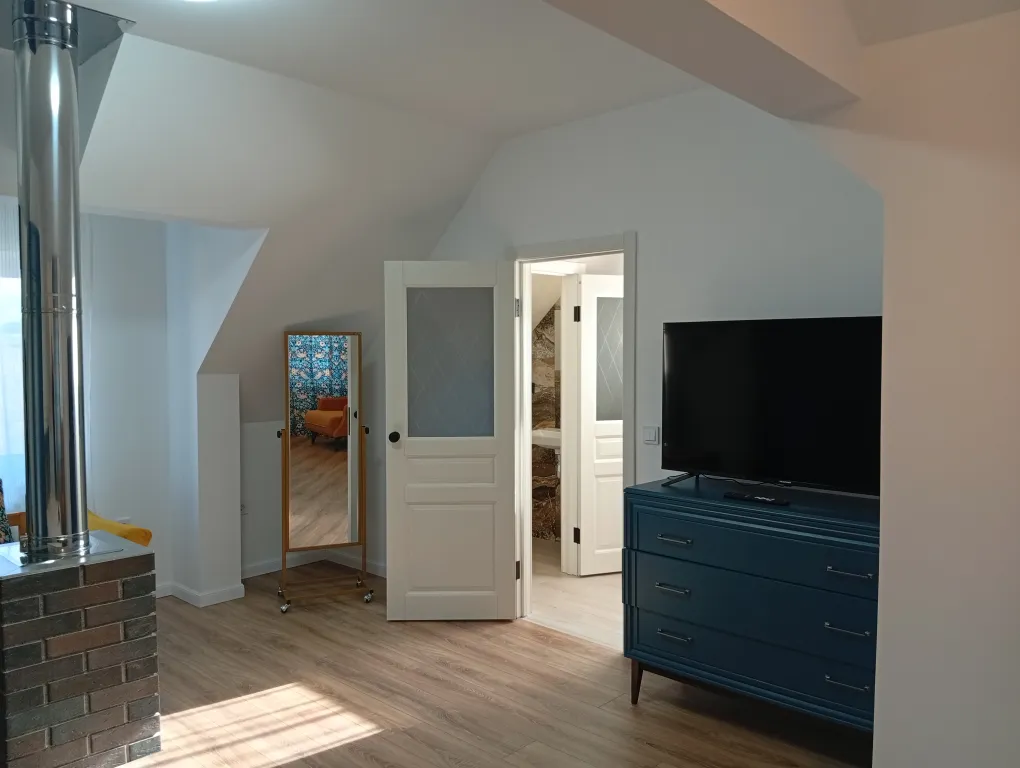 Дом с тёплым 30+ бассейном и сауной в 20 минутах от шикарного пляжа