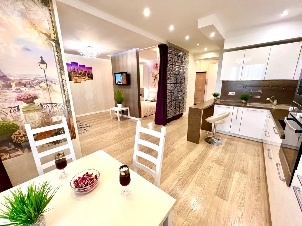 Квартира Квартира Стильная шикарная студия рядом с МТЛ-ареной — Самара