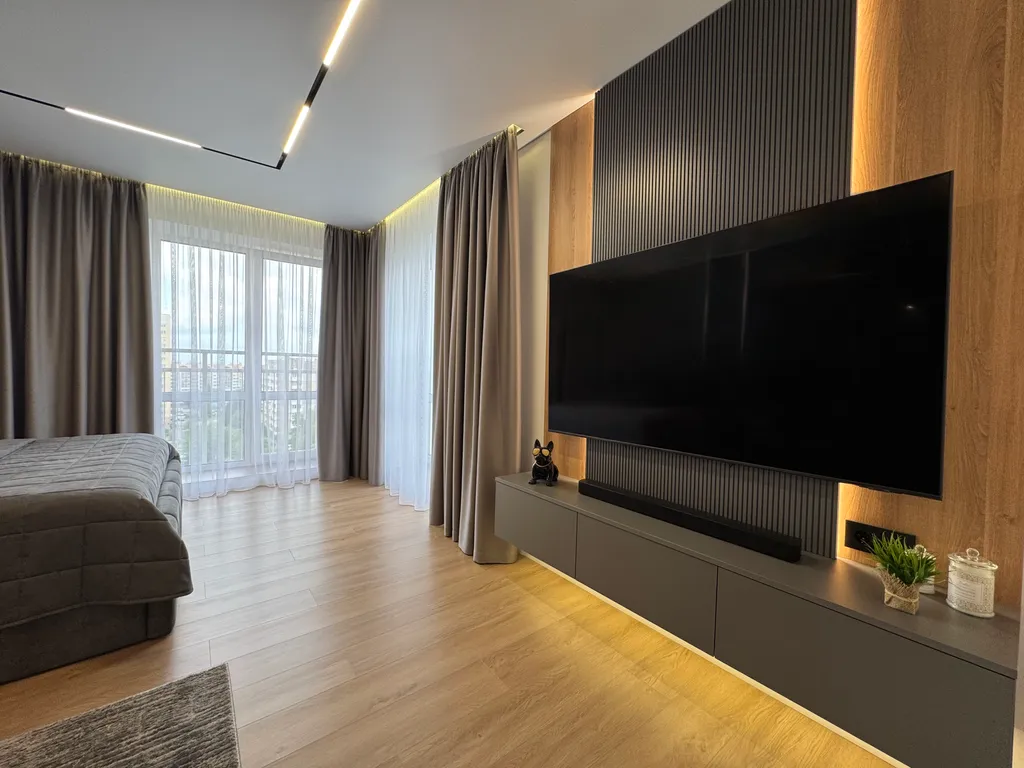 Современная квартира-студия рядом с центром