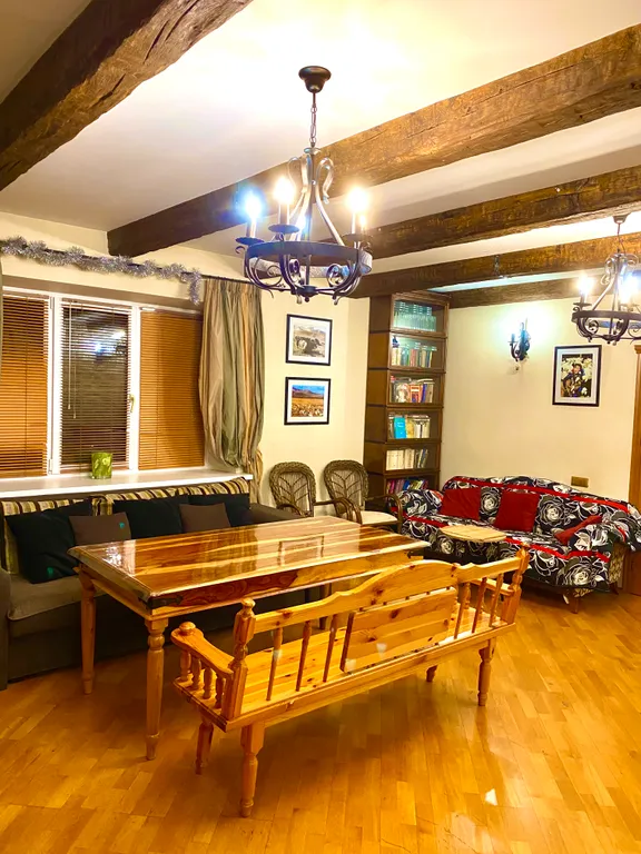 Коттедж Красивый дом с русской баней на дровах и теплым бассейном — Обухово