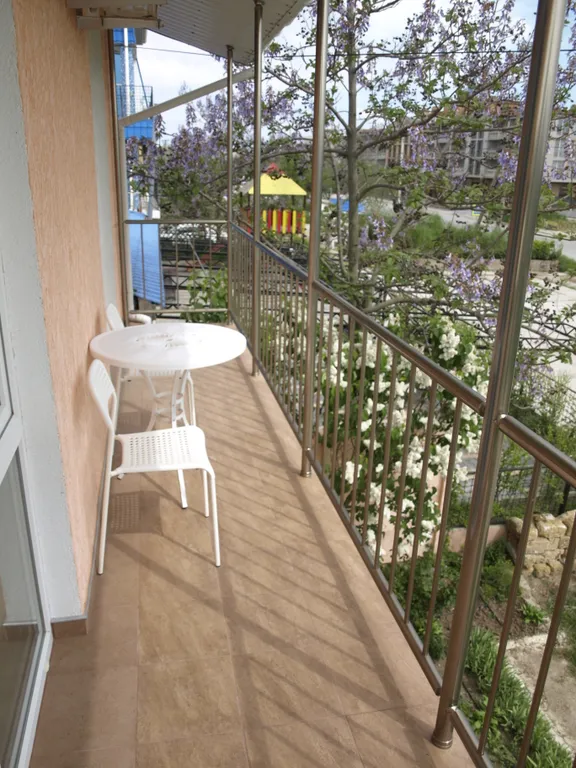 Отдельная 2-комнатная квартира у моря