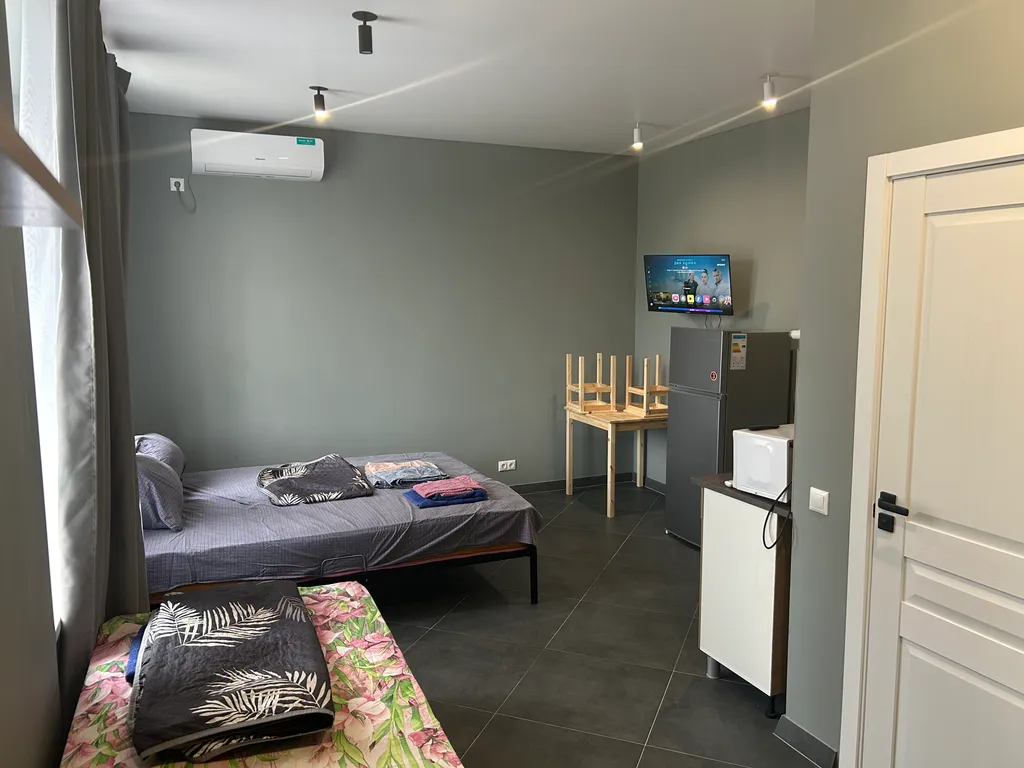 Уютная студия в тихом месте со свежим ремонтом