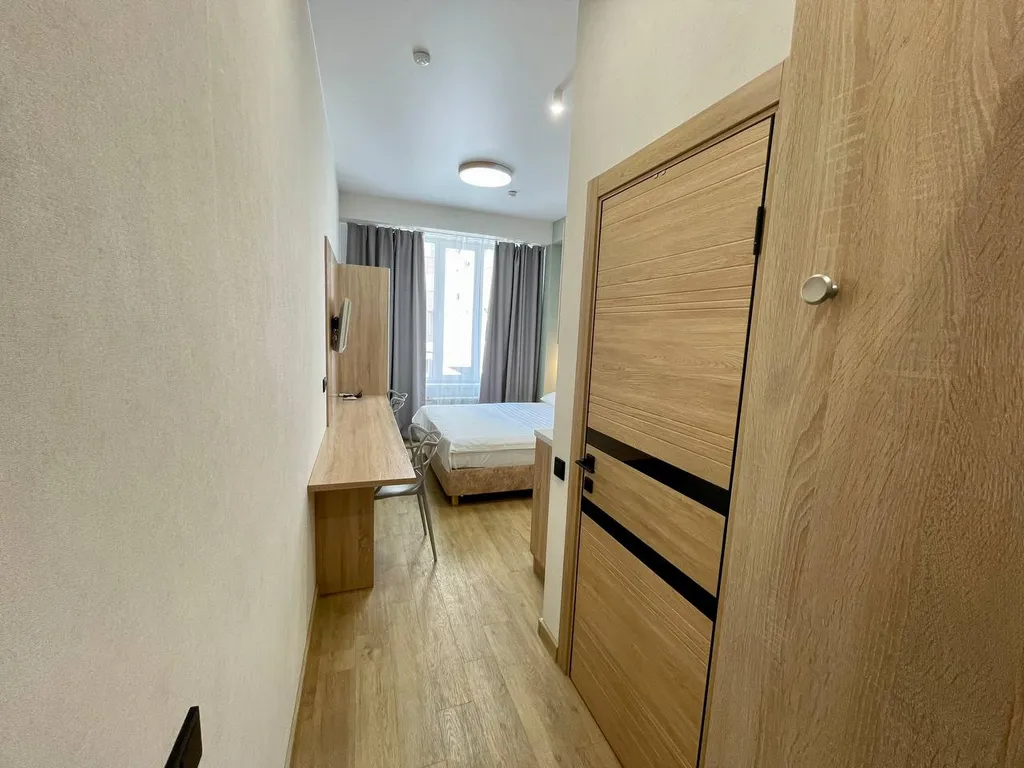 "В Гости!" на Запорожской 69 (1к студия №1 рядом с БЦ "Сити")