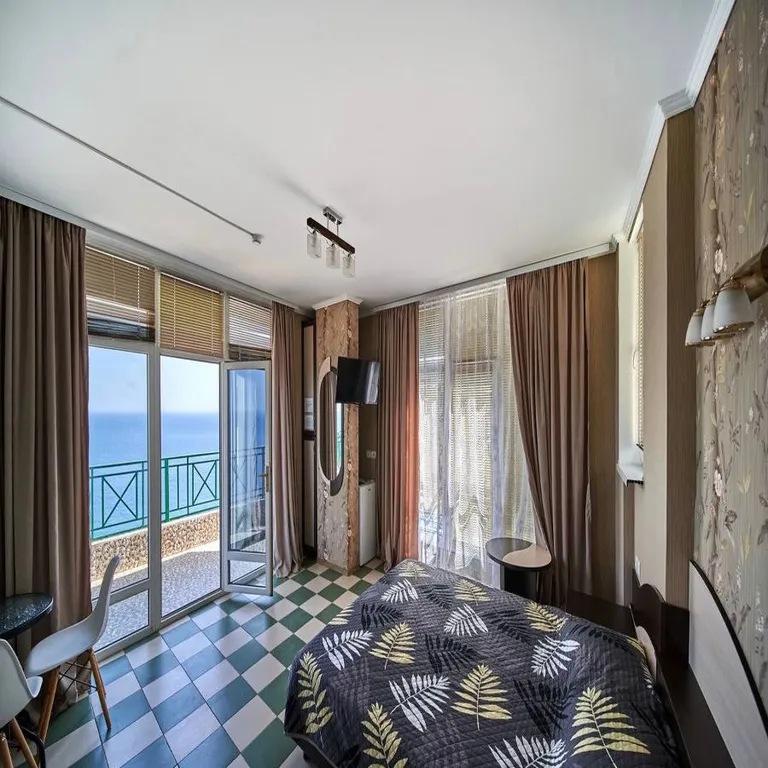 Квартира Свит с террасой — аренда посуточно в Утес