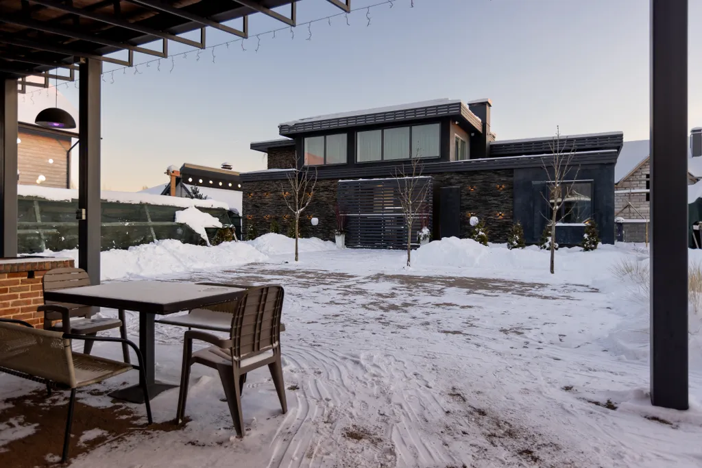 Целый этаж в доме в стиле Битлз