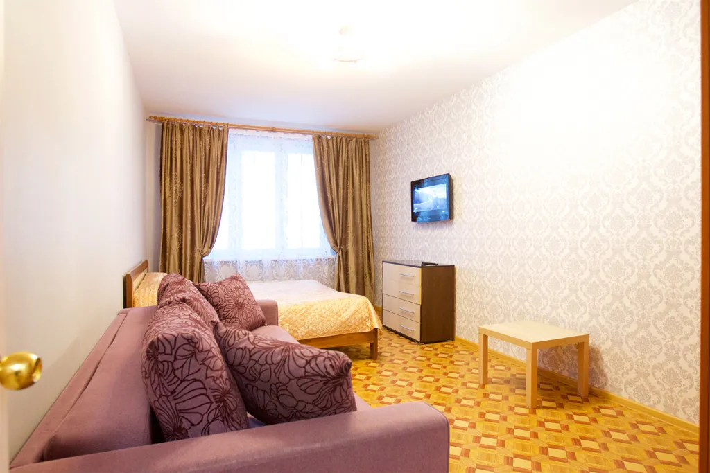 Квартира Большая однокомнатная квартира возле ТРЦ Планета — Красноярск