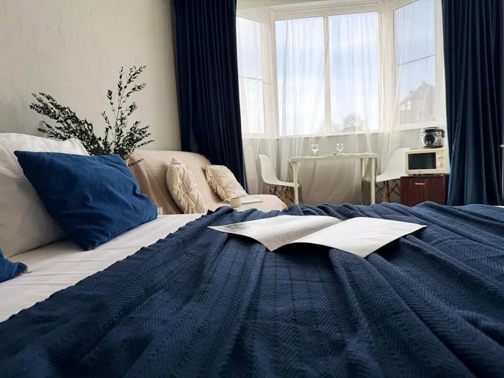 Студия с видом на море