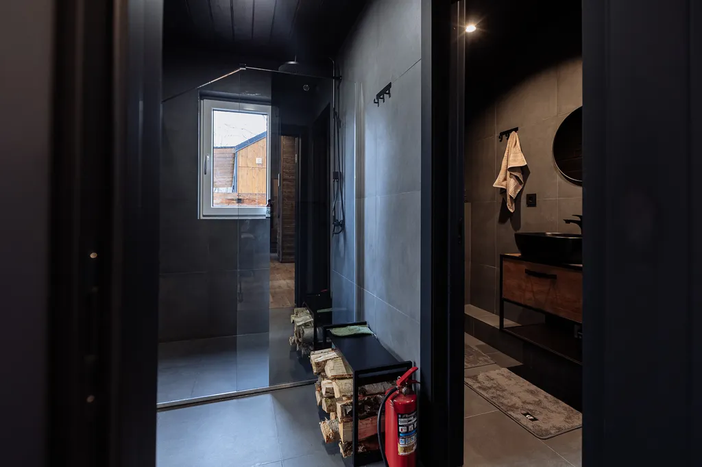 Дом с баней на озере