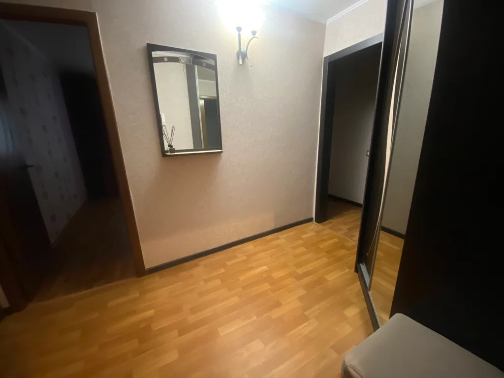 Двухкомнатная квартира в центре на Неделина