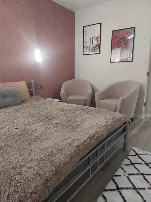 Новая, стильная 2-евро квартира на 22-м этаже с видом на город