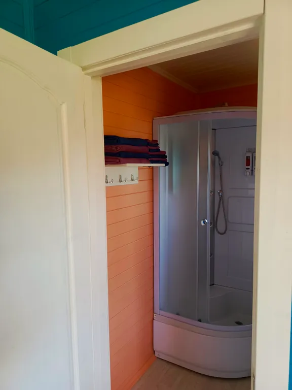 Коттедж Коттедж на базе отдыха Карловка — Чудово