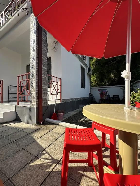 Апартаменты Apollo на море у пляжа с лечебным магнитным песком