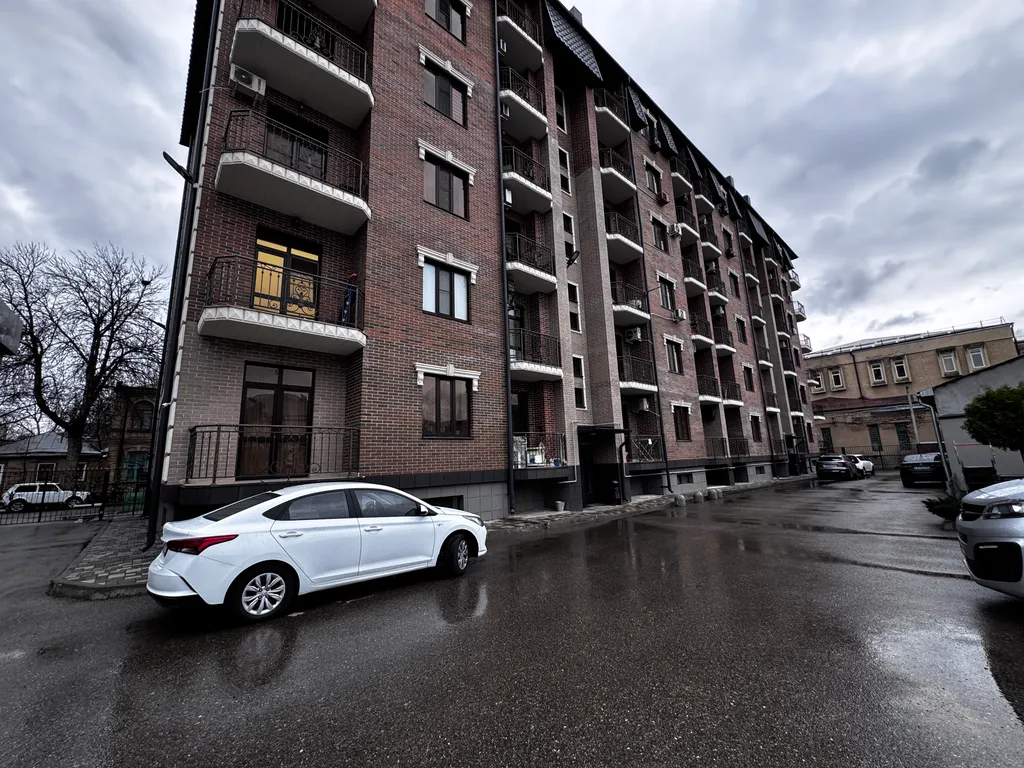 Квартира в центре Ессентуков у Парка с источниками.