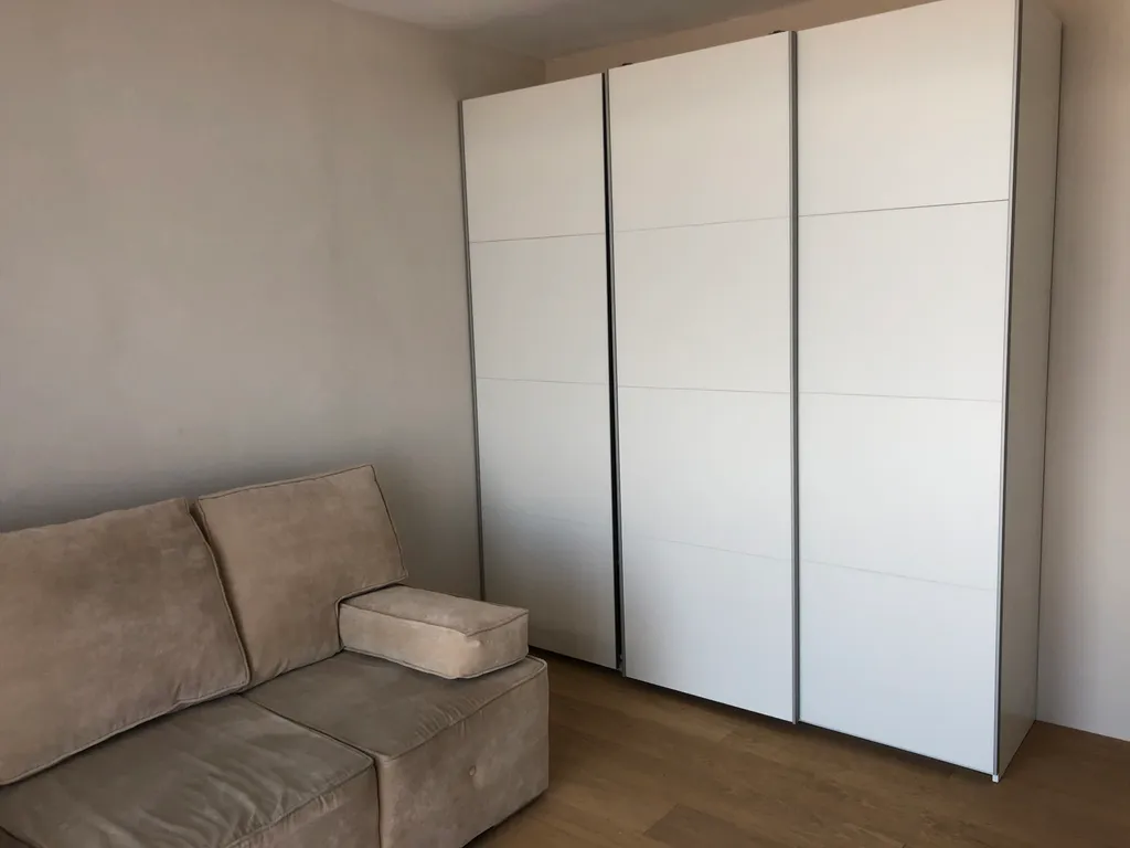 Современный стильный дом у моря