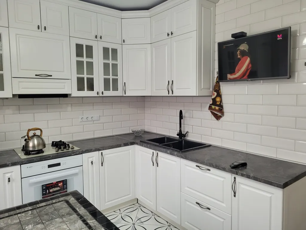 Уютная квартира около центрального рынка — аренда посуточно в Азов