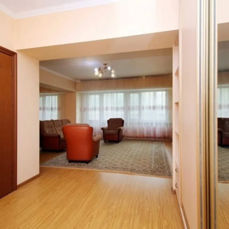 2-комнатная квартира в престижном районе Алматы "Золотой квадрат"