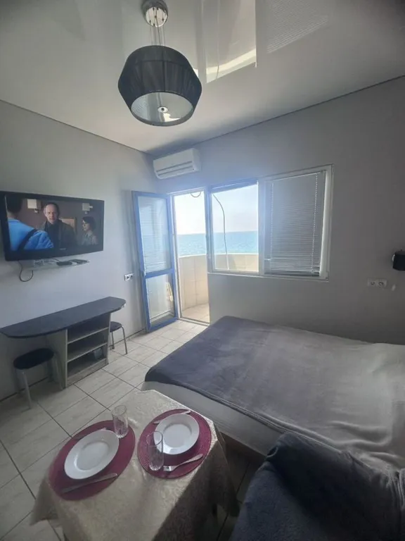 Уютная студия с видом на море