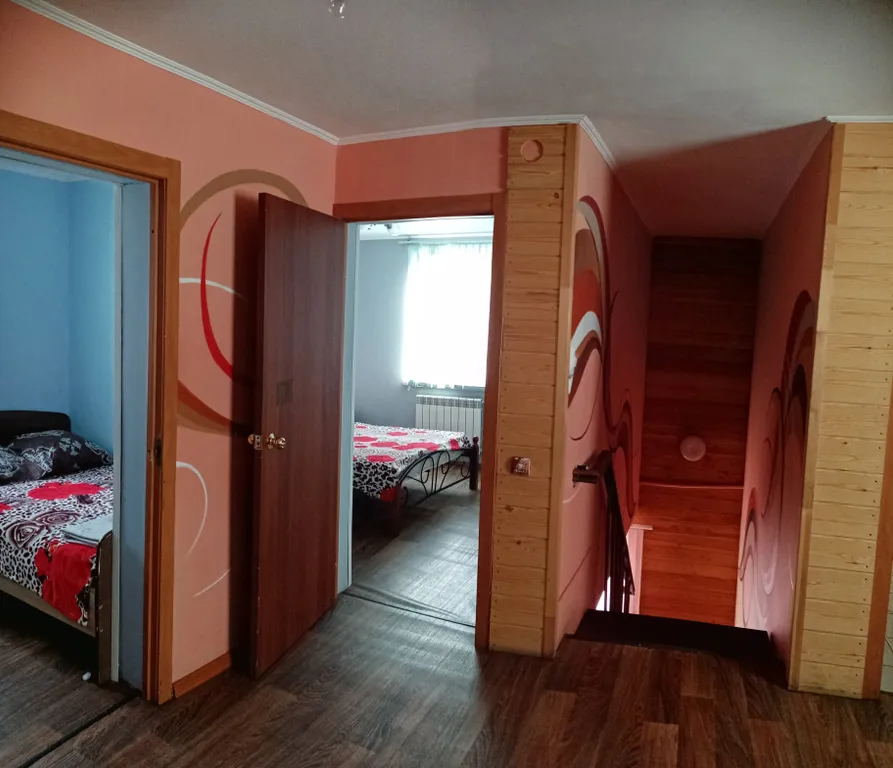 Коттедж в Красном стиле