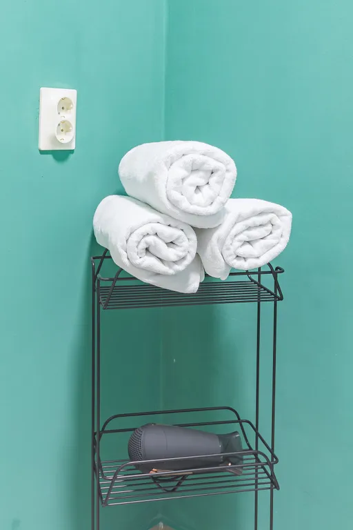 Стильная студия с видом на озеро