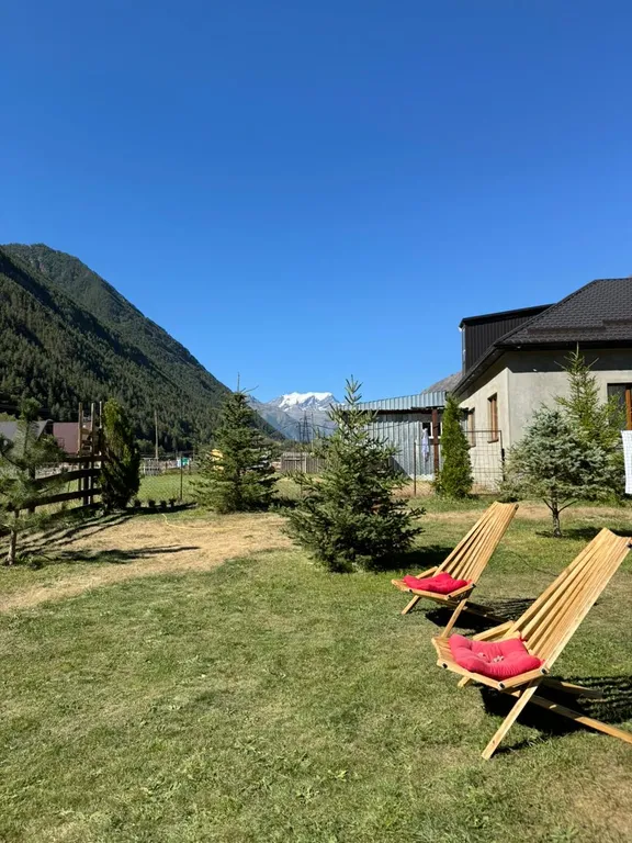 Уютный домик под лесом