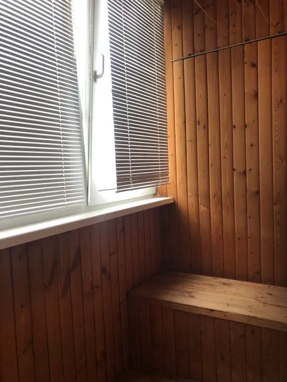 Просторная 2-комнатная квартира в районе Парка Победы (ул. Стаханова)