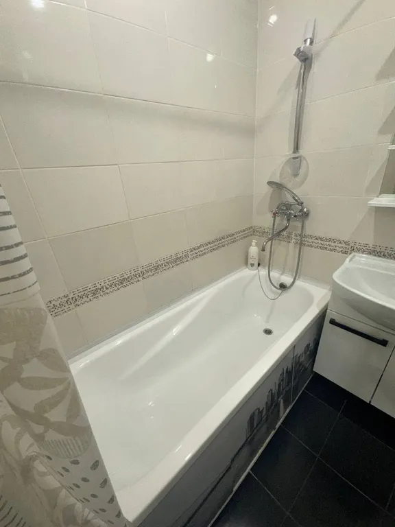 Уютная квартира рядом с загородным шоссе и городом еды