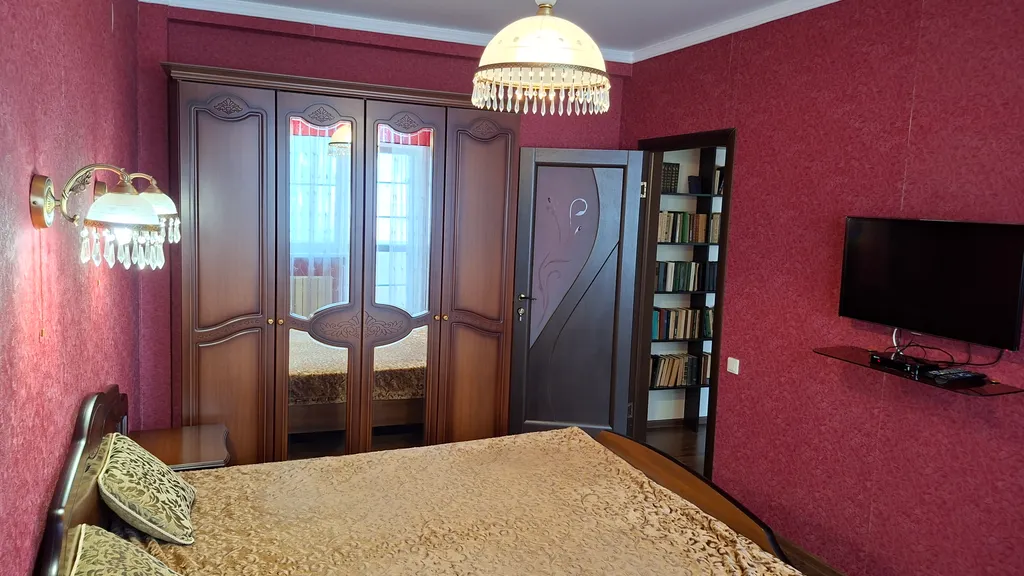 Квартира Трёхкомнатная квартира в самом центре Геленджика — Геленджик