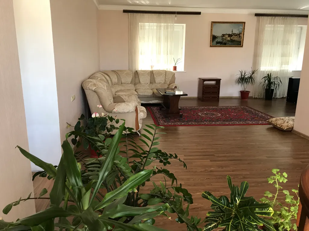 Уютный дом в центре города