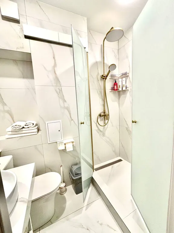 Квартира Квартира Auroom - уютная евродвушка с отдельным входом и парковкой в центре — Ярославль