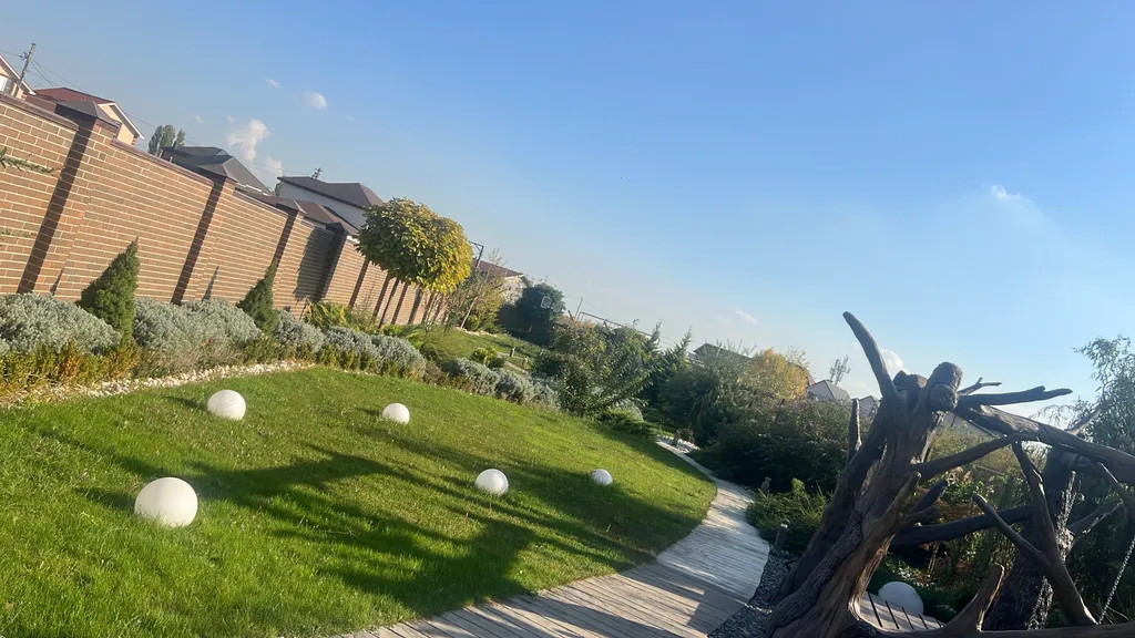 Дом премиум класса с большой территорией