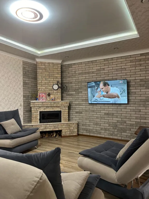 Уютная дача с видом на горы и речку в Фиагдоне