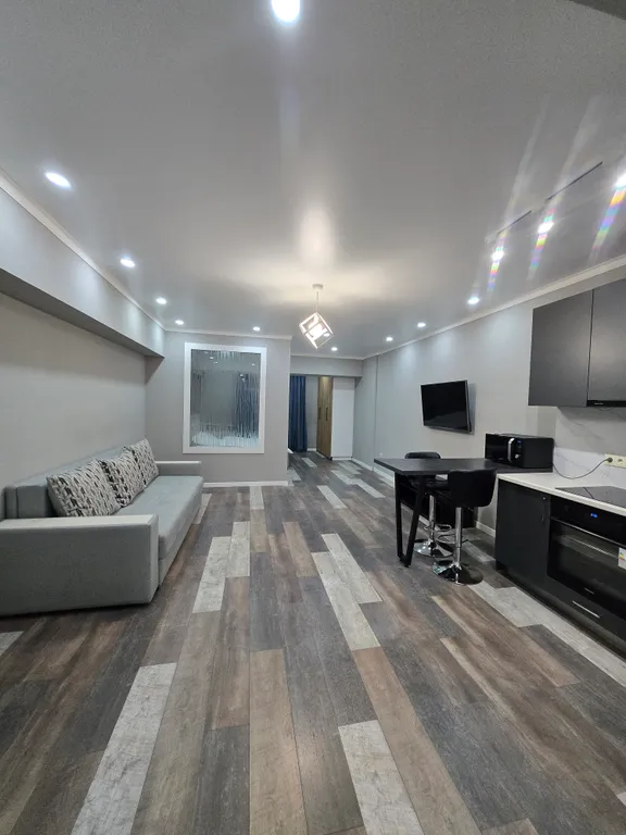 Квартира Стильный апартамент в центре — Алматы