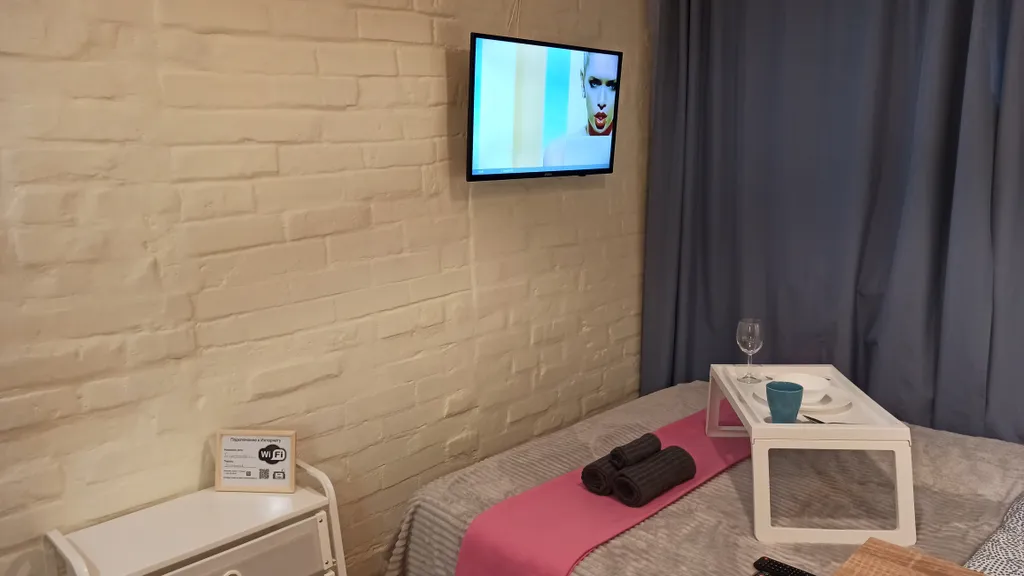 Светлая уютная студия для семейной пары около ЖД Вокзала