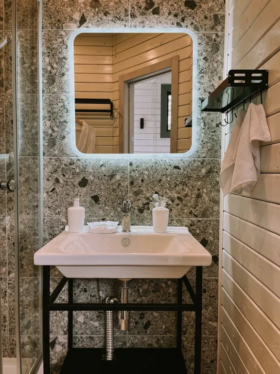 Шале с панорамными окнами и видом на горы