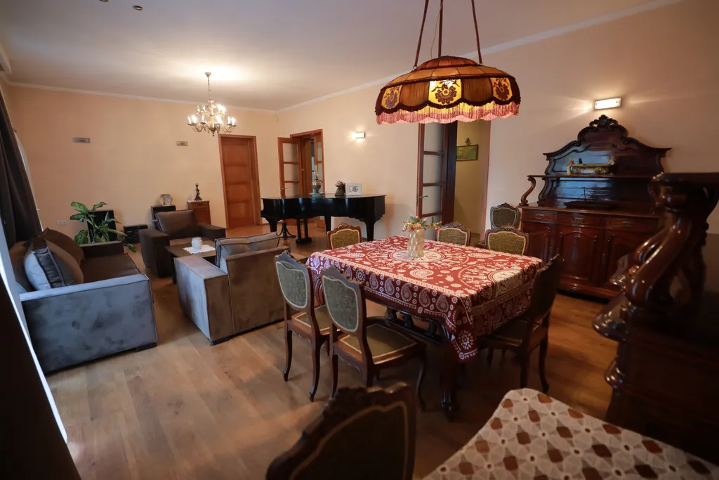 Apartment at 12 Baratashvili street