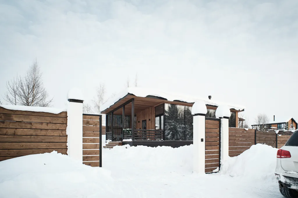 Нoвый уютный дoм с сауной у горнолыжного склона "Черника"